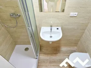 Pronájem kanceláře, Brno, Valchařská, 59 m2