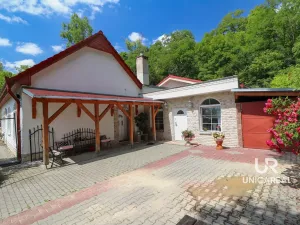 Prodej chaty, Ořechov, 250 m2