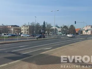 Pronájem bytu 2+1, Praha - Kobylisy, Kobyliské náměstí, 66 m2