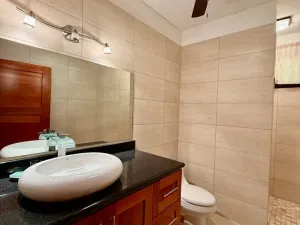 Prodej bytu 3+kk, Coxen Hole, Roatán, Honduras, 111 m2