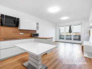 Pronájem bytu 3+kk, Praha - Letňany, Hlučkova, 74 m2