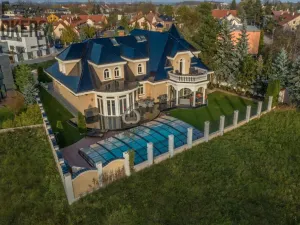 Prodej rodinného domu, Praha - Dolní Měcholupy, U přejezdu, 359 m2