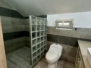 Prodej rodinného domu, Coxen Hole, Roatán, Honduras, 106 m2