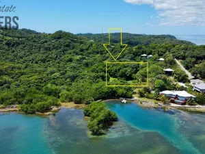 Prodej pozemku, Coxen Hole, Roatán, Honduras, 2090 m2