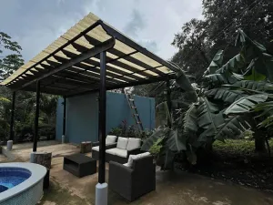 Prodej bytu 3+1, Coxen Hole, Roatán, Honduras, 139 m2