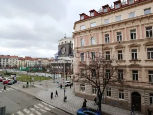 Pronájem bytu 2+1, Praha, Lucemburská, 81 m2