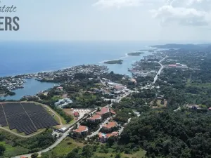 Prodej pozemku, French Harbour, Roatán, Honduras, 2428 m2