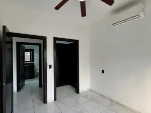 Prodej rodinného domu, Coxen Hole, Roatán, Honduras, 90 m2