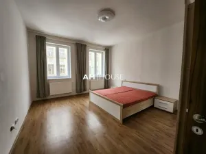 Pronájem bytu 1+1, Praha - Libeň, Ronkova, 35 m2