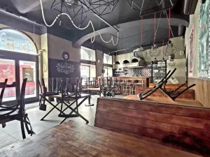 Pronájem obchodního prostoru, Praha - Staré Město, Dlouhá, 86 m2