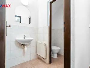 Prodej zemědělské usedlosti, Hluboké Dvory, 760 m2