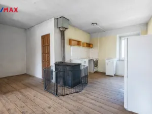 Prodej zemědělské usedlosti, Hluboké Dvory, 760 m2