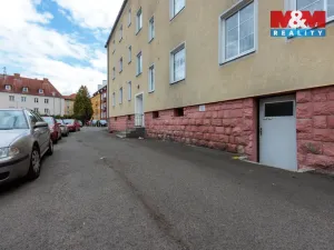 Prodej obchodního prostoru, Karlovy Vary, Moskevská, 85 m2