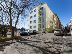 Pronájem bytu 1+kk, Praha - Vinohrady, 24 m2