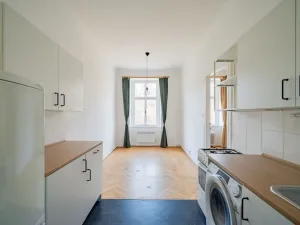 Pronájem bytu 2+kk, Praha - Smíchov, Holečkova, 39 m2