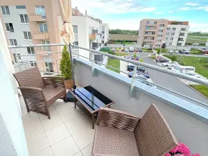 Pronájem bytu 2+kk, Praha - Letňany, Hlučkova, 58 m2