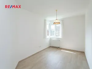 Pronájem bytu 2+kk, Praha - Strašnice, Názovská, 52 m2