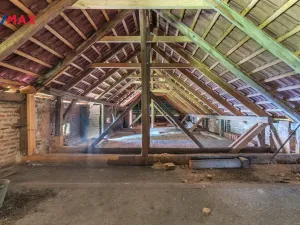 Prodej rodinného domu, Bašnice, 864 m2