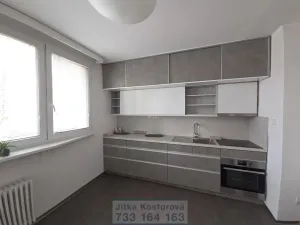 Prodej bytu 3+1, Opava - Kateřinky, Holasická, 76 m2