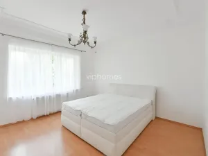 Pronájem vily, Praha - Suchdol, Havraní, 220 m2