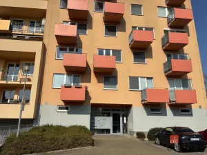 Pronájem bytu 2+kk, Hradec Králové - Třebeš, Ve Stromovce, 58 m2
