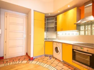 Pronájem bytu 1+kk, Praha, Viktora Huga, 38 m2