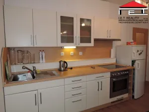 Pronájem bytu 2+kk, Praha - Vysočany, Poděbradská, 49 m2