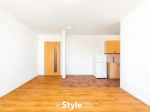 Pronájem bytu 2+kk, Bzenec, náměstí Svobody, 50 m2