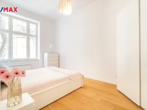 Pronájem bytu 2+kk, Praha - Vinohrady, Korunní, 55 m2