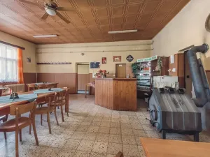 Prodej restaurace, Klamoš, 865 m2