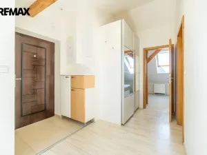 Pronájem bytu 2+kk, Praha - Libeň, Davídkova, 40 m2