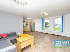 Pronájem kanceláře, Kaňovice, 90 m2