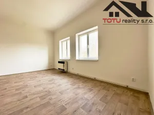 Pronájem bytu 1+1, Jaroměř, 5. května, 45 m2