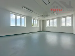 Pronájem kanceláře, Jaroměř, Jezbinská, 142 m2