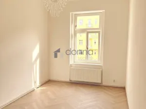 Pronájem bytu 2+kk, Praha, Kolínská, 45 m2