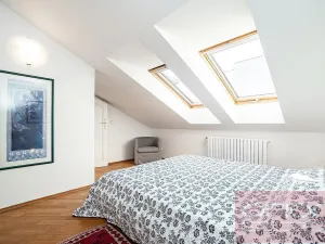 Pronájem bytu 3+1, Praha - Nové Město, Odborů, 108 m2