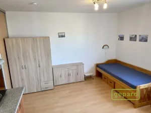 Pronájem bytu 1+kk, Mníšek pod Brdy, Ke škole, 24 m2