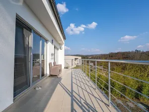 Prodej rodinného domu, Králův Dvůr, Na Vinohradech, 140 m2