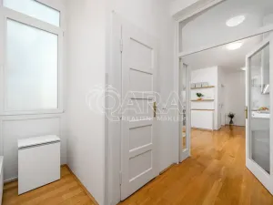 Prodej bytu 3+kk, Praha - Vinohrady, Laubova, 76 m2