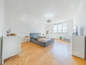 Prodej bytu 3+1, Praha - Žižkov, Biskupcova, 88 m2