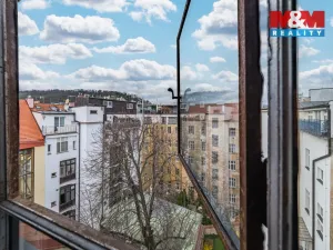 Pronájem bytu 2+kk, Praha, Janáčkovo nábřeží, 40 m2