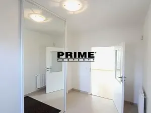 Pronájem rodinného domu, Praha, Ke smrčině, 270 m2
