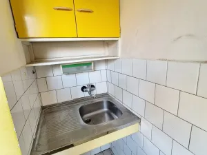 Prodej bytu 2+1, Praha, Hrusická, 46 m2