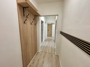 Pronájem bytu 3+1, Praha - Troja, Krynická, 72 m2