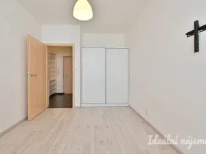 Pronájem bytu 2+kk, Brno, Listnatá, 47 m2