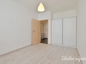 Pronájem bytu 2+kk, Brno, Listnatá, 47 m2