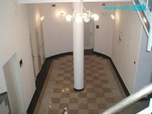 Pronájem kanceláře, Praha, Domažlická, 13 m2