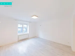 Prodej bytu 2+1, Olomouc - Nové Sady, Za poštou, 55 m2