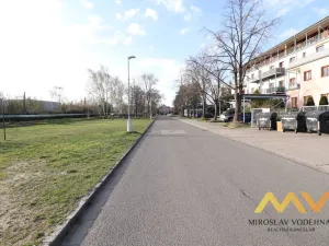 Pronájem bytu 2+kk, Hradec Králové - Nový Hradec Králové, Mrštíkova, 64 m2