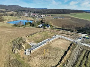 Prodej pozemku pro bydlení, Komárov, 735 m2